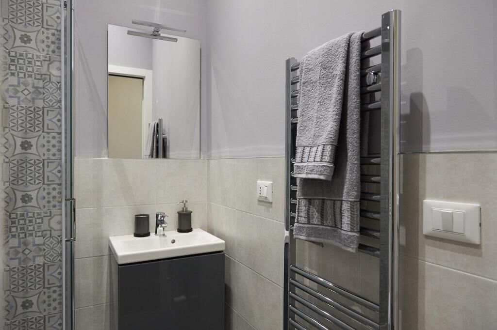 Miramare Luxury Suites 2*