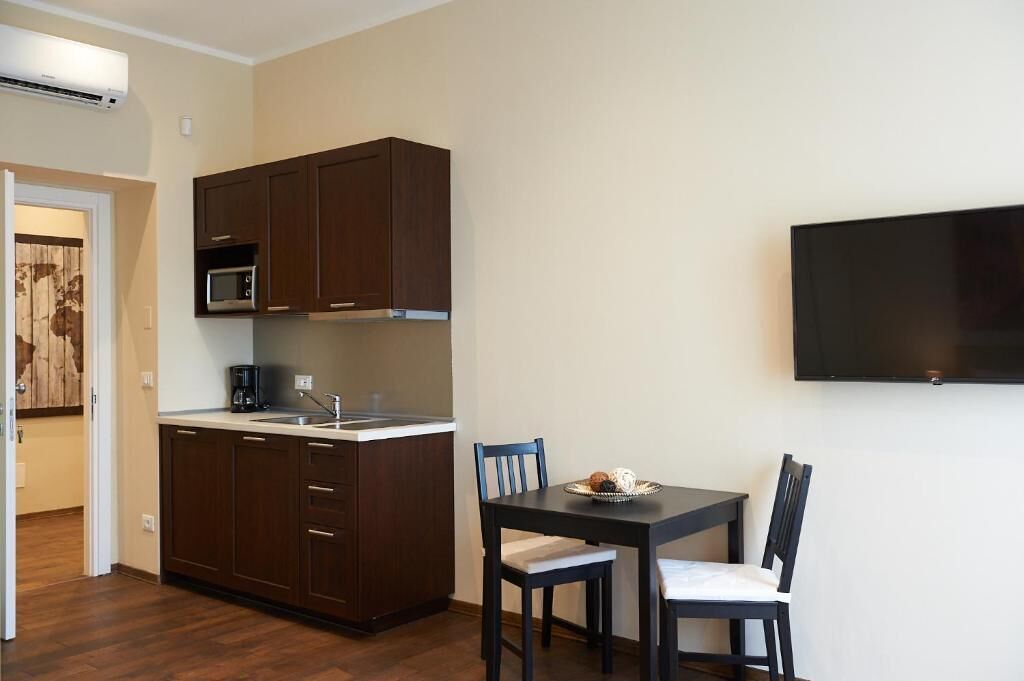 Miramare Luxury Suites 2*