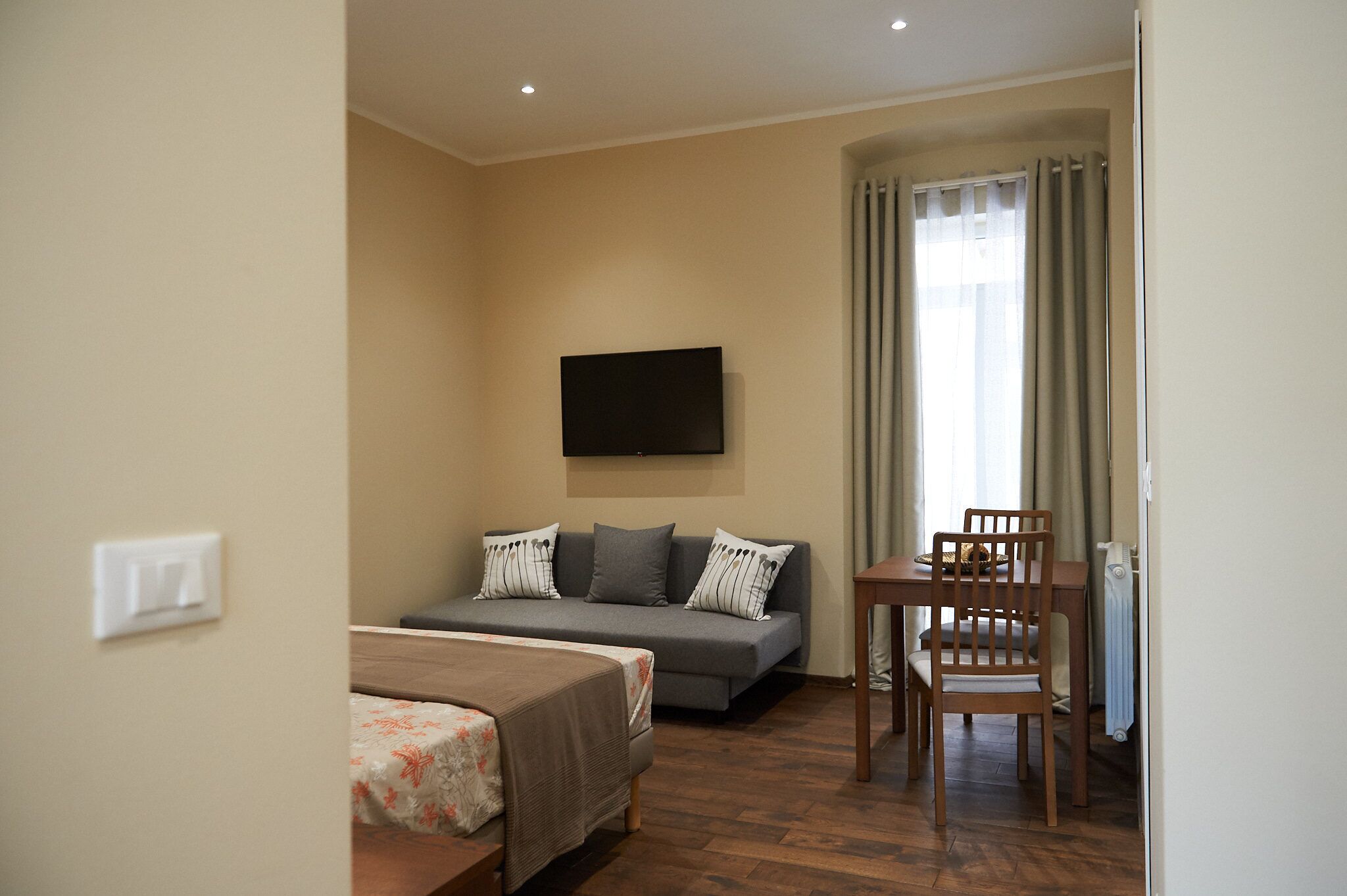 Miramare Luxury Suites 2*
