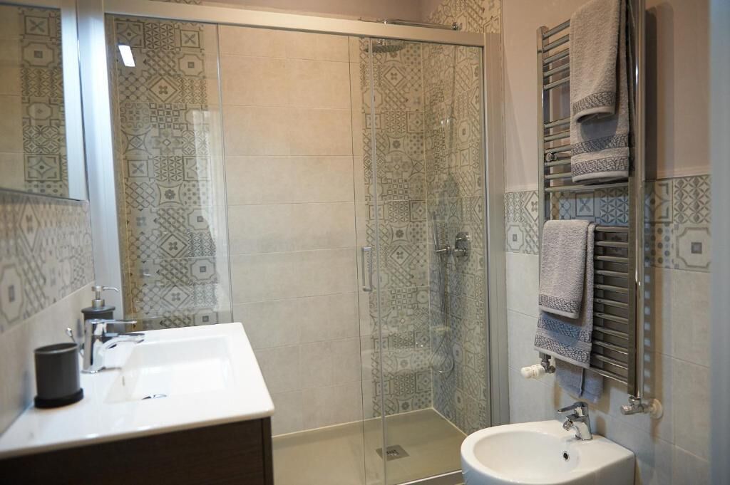 Miramare Luxury Suites 2*