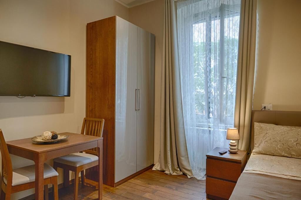Miramare Luxury Suites 2*