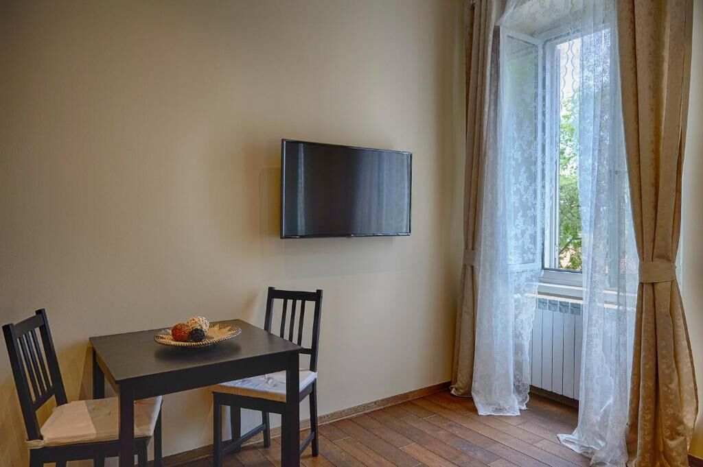 Miramare Luxury Suites 2*