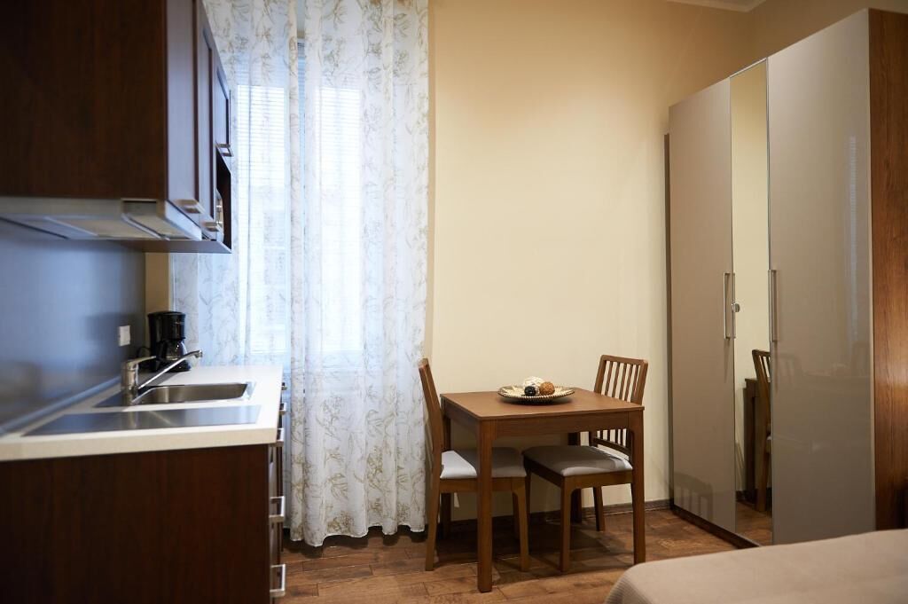 Miramare Luxury Suites 2*