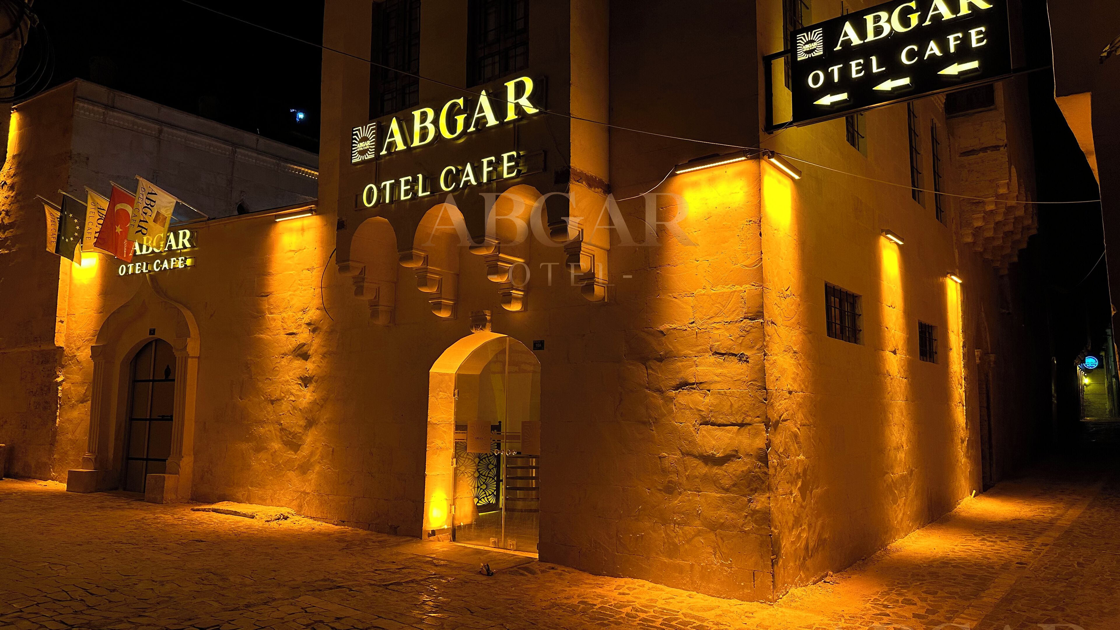 ABGAR OTEL 2*