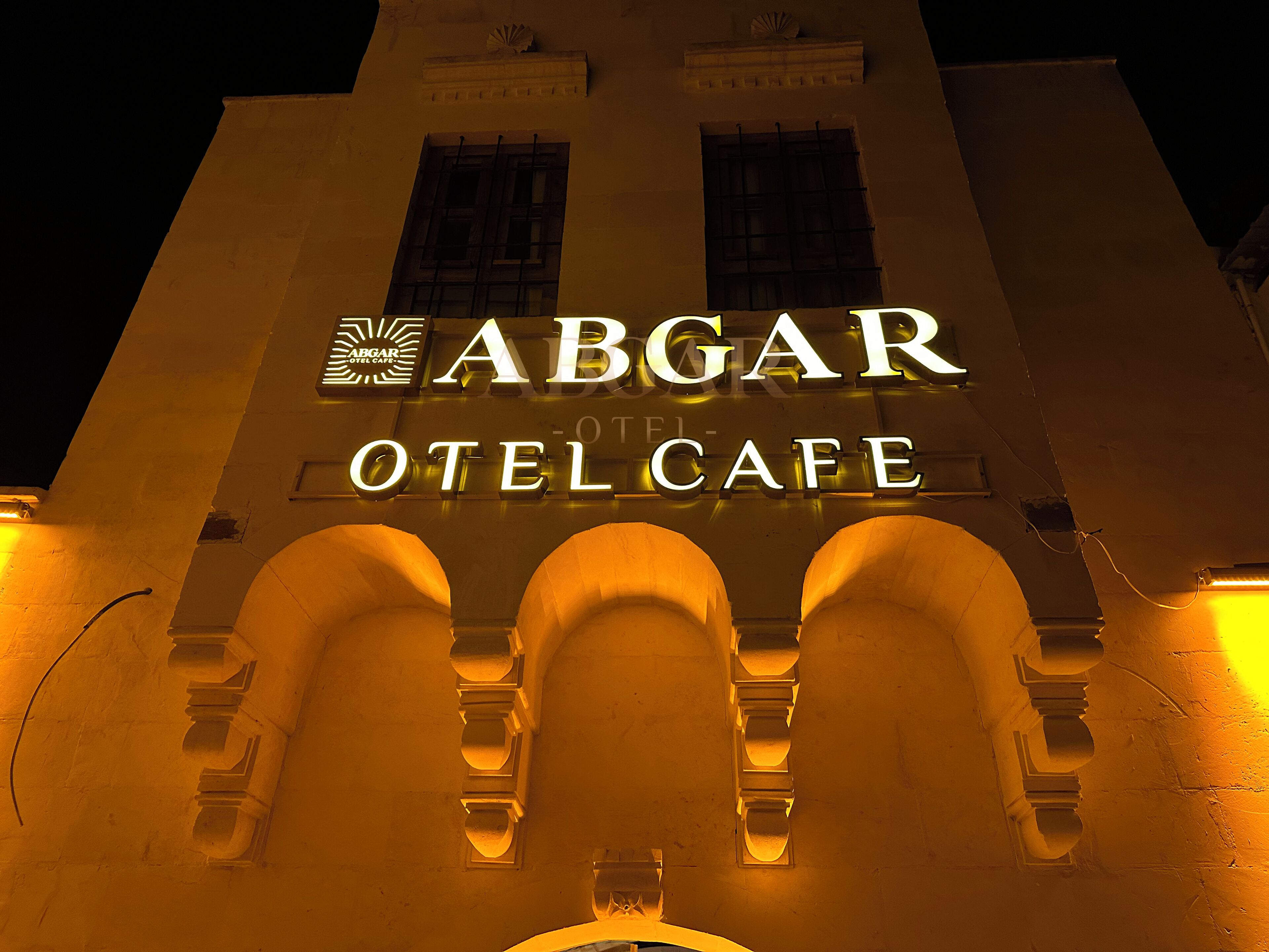 ABGAR OTEL 2*