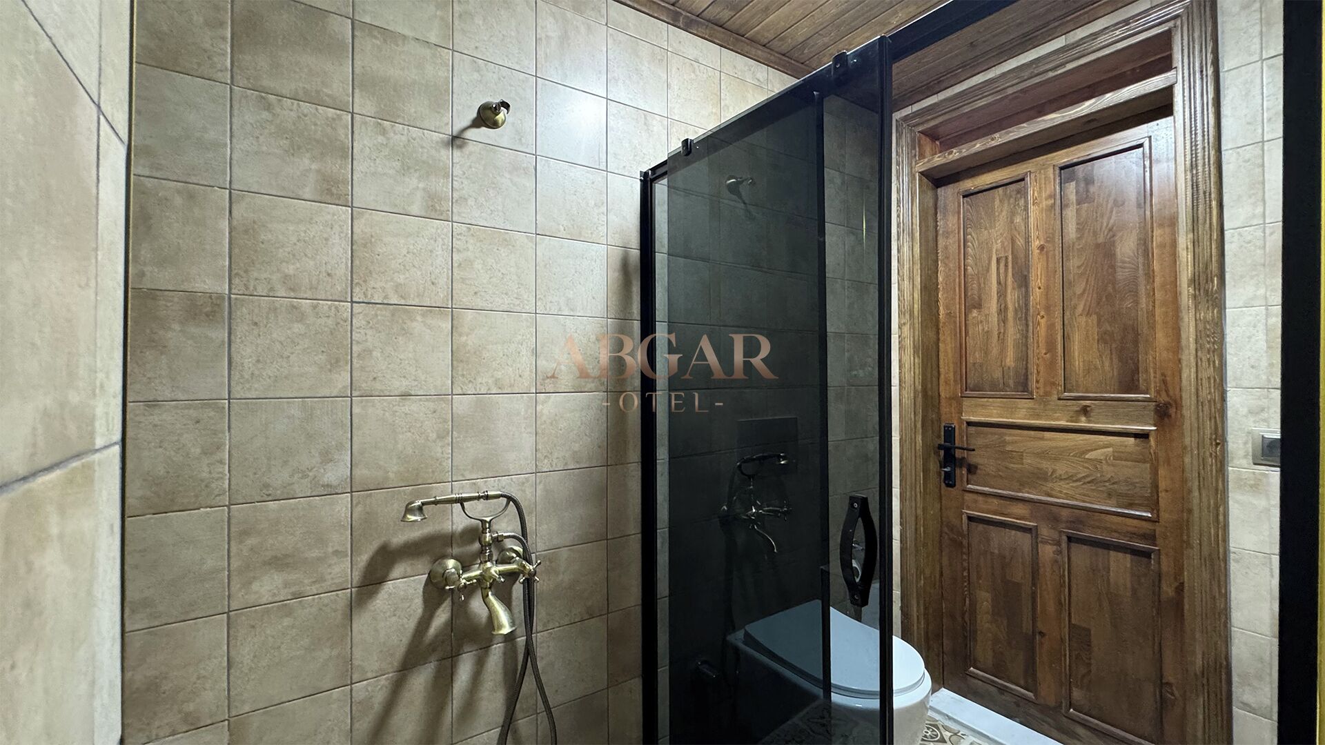 ABGAR OTEL 2*