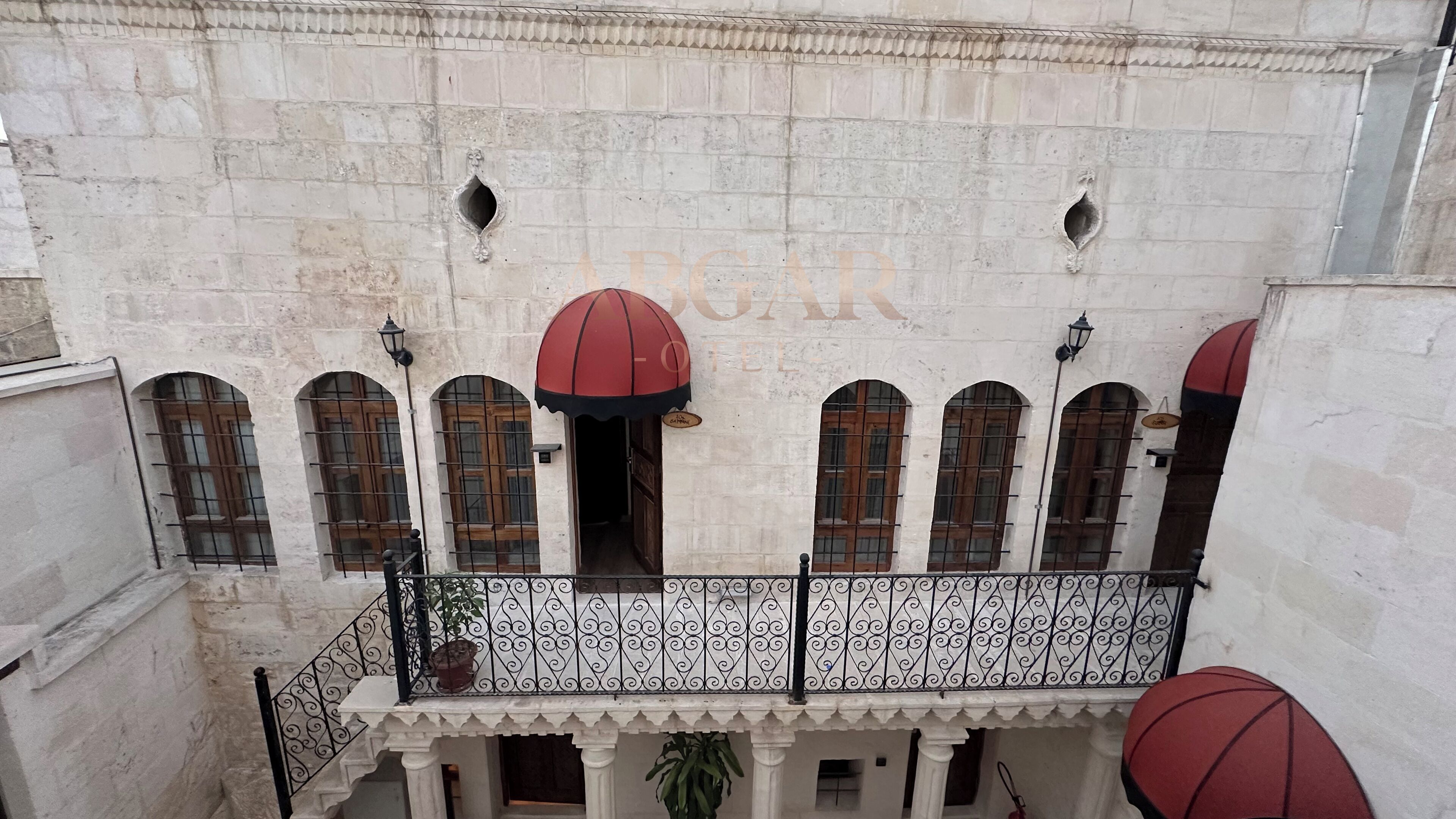 ABGAR OTEL 2*