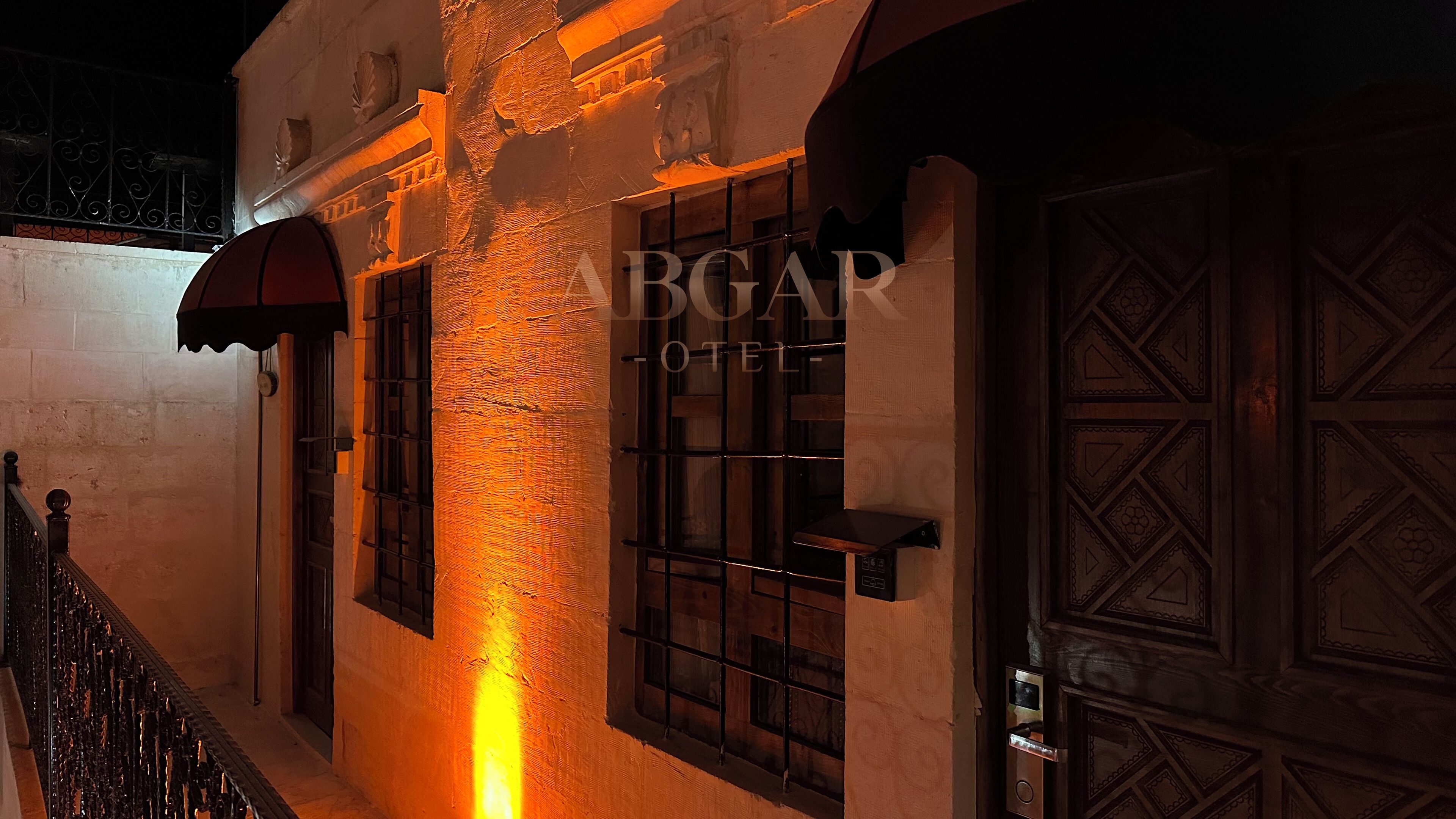ABGAR OTEL 2*