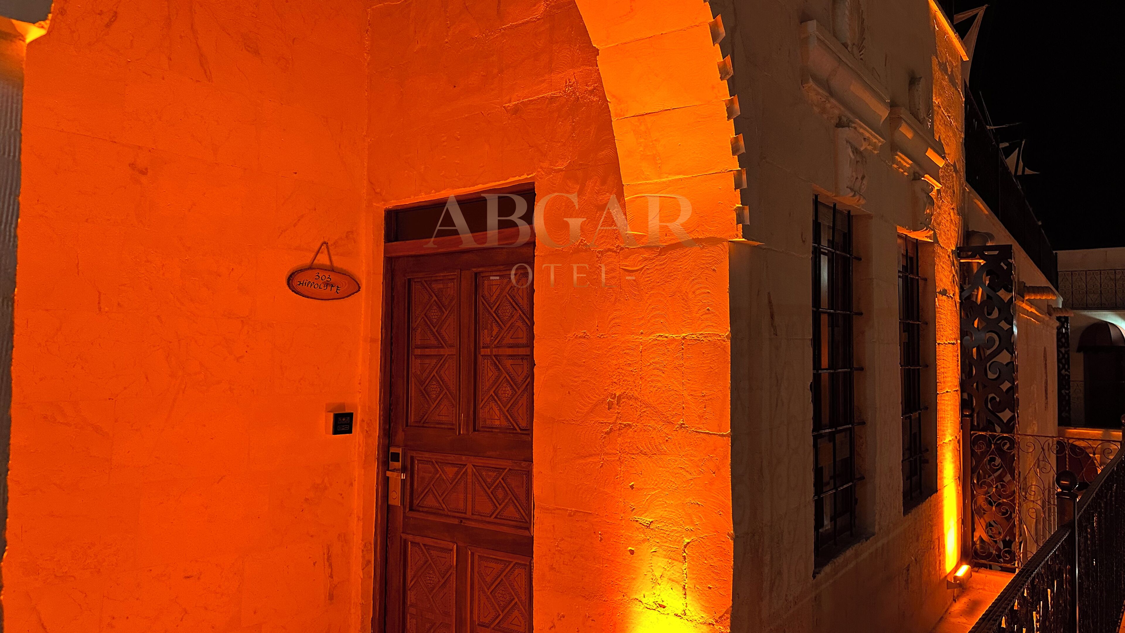 ABGAR OTEL 2*