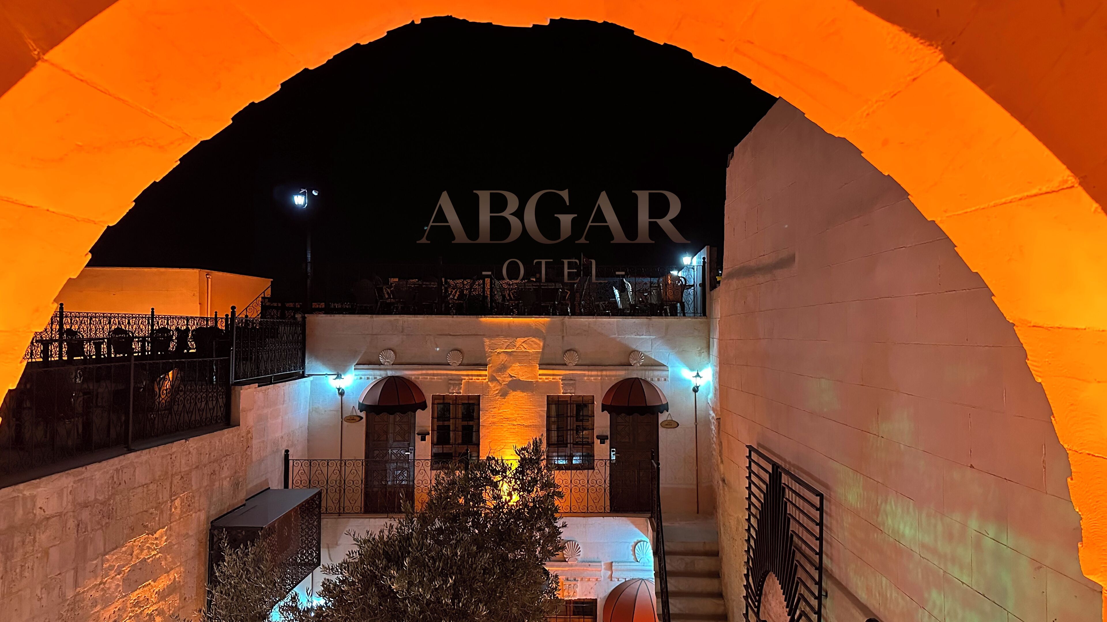 ABGAR OTEL 2*