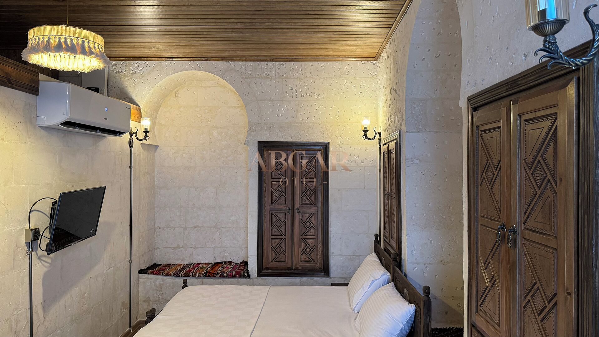 ABGAR OTEL 2*