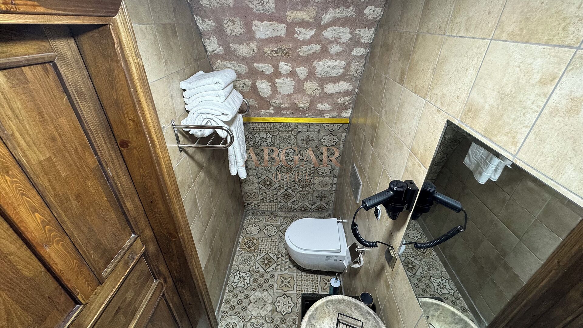 ABGAR OTEL 2*