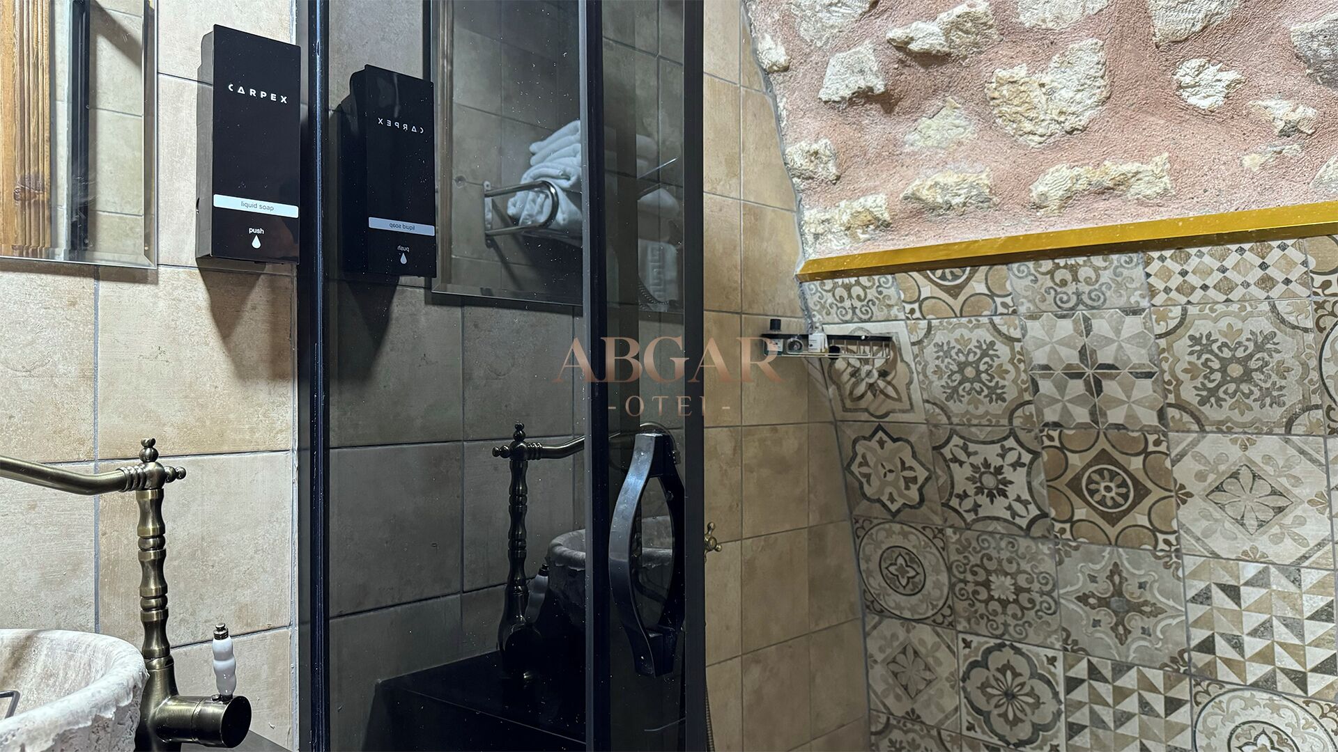 ABGAR OTEL 2*