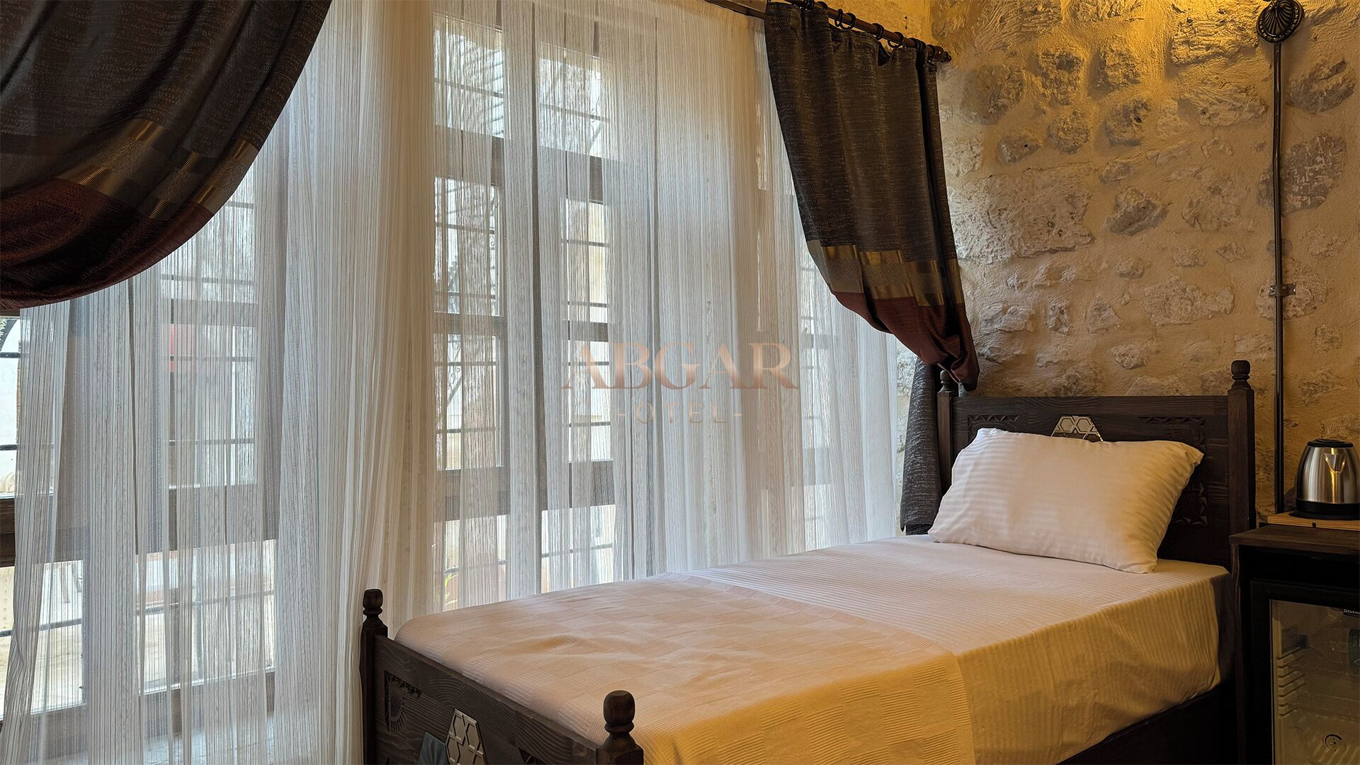 ABGAR OTEL 2*