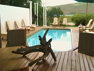 Waterfront Lodge 4*
