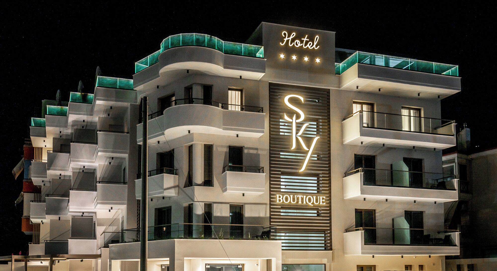 Sky Hotel 4*
