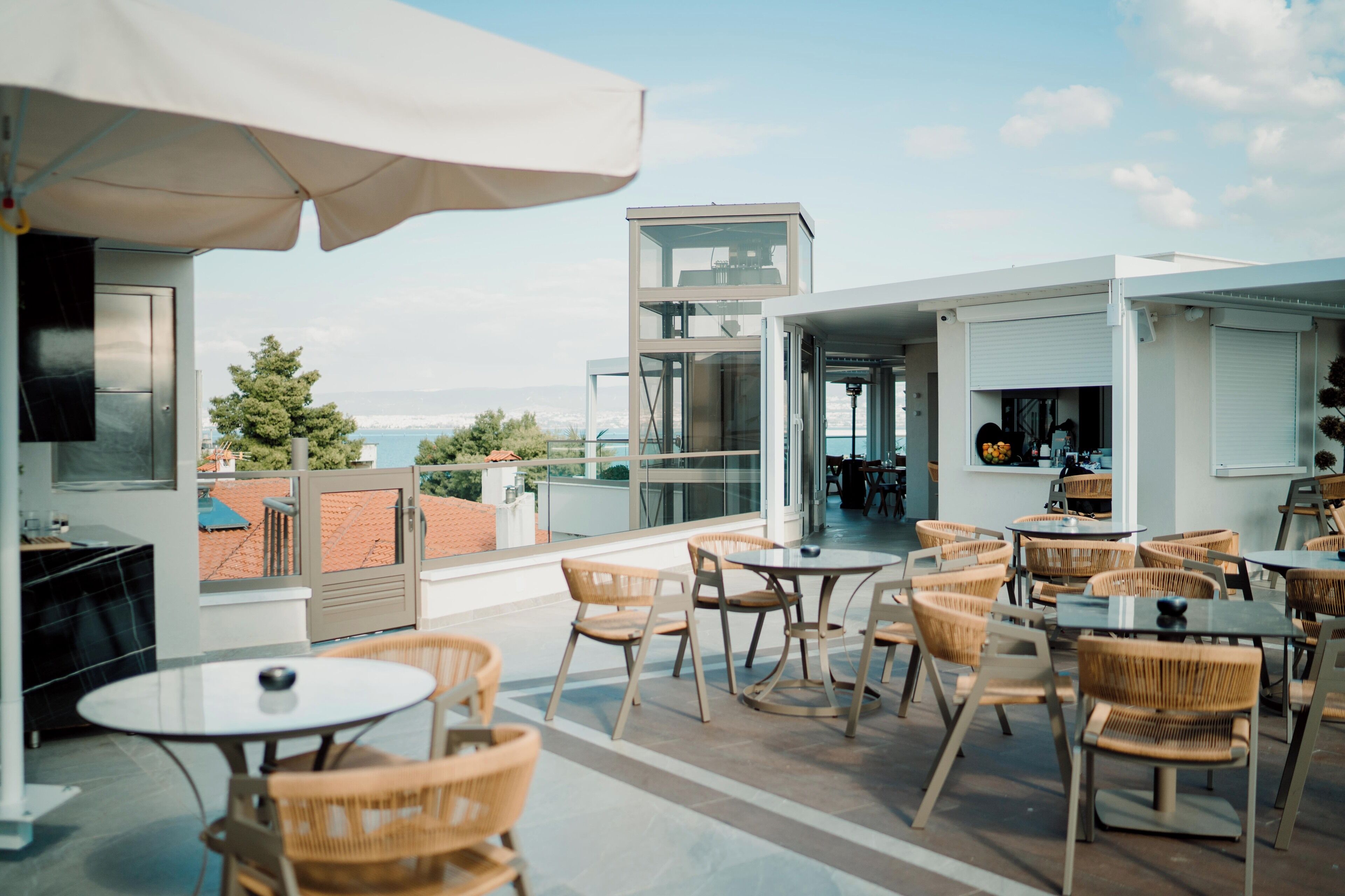 Sky Hotel 4*