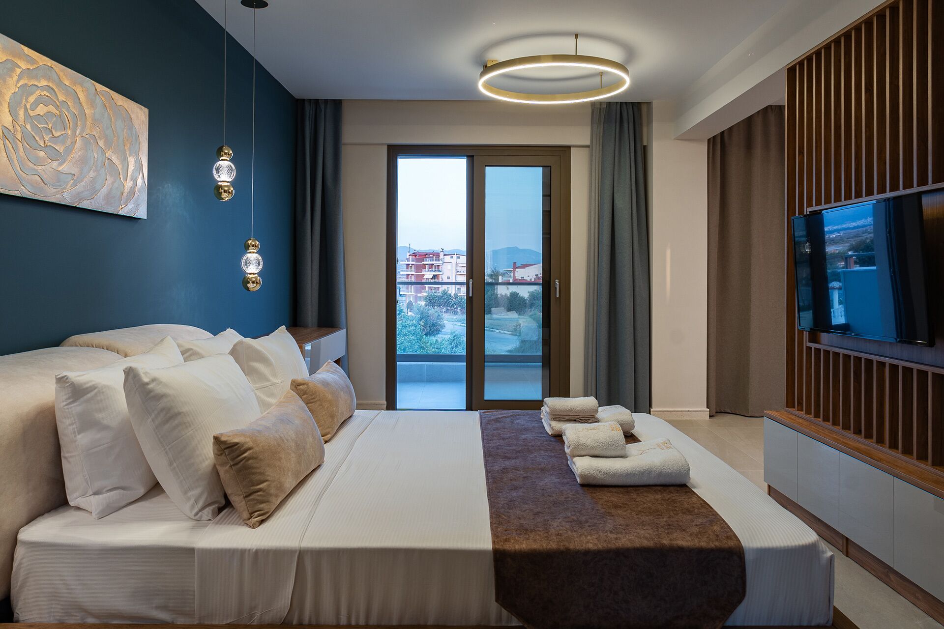 Sky Hotel 4*