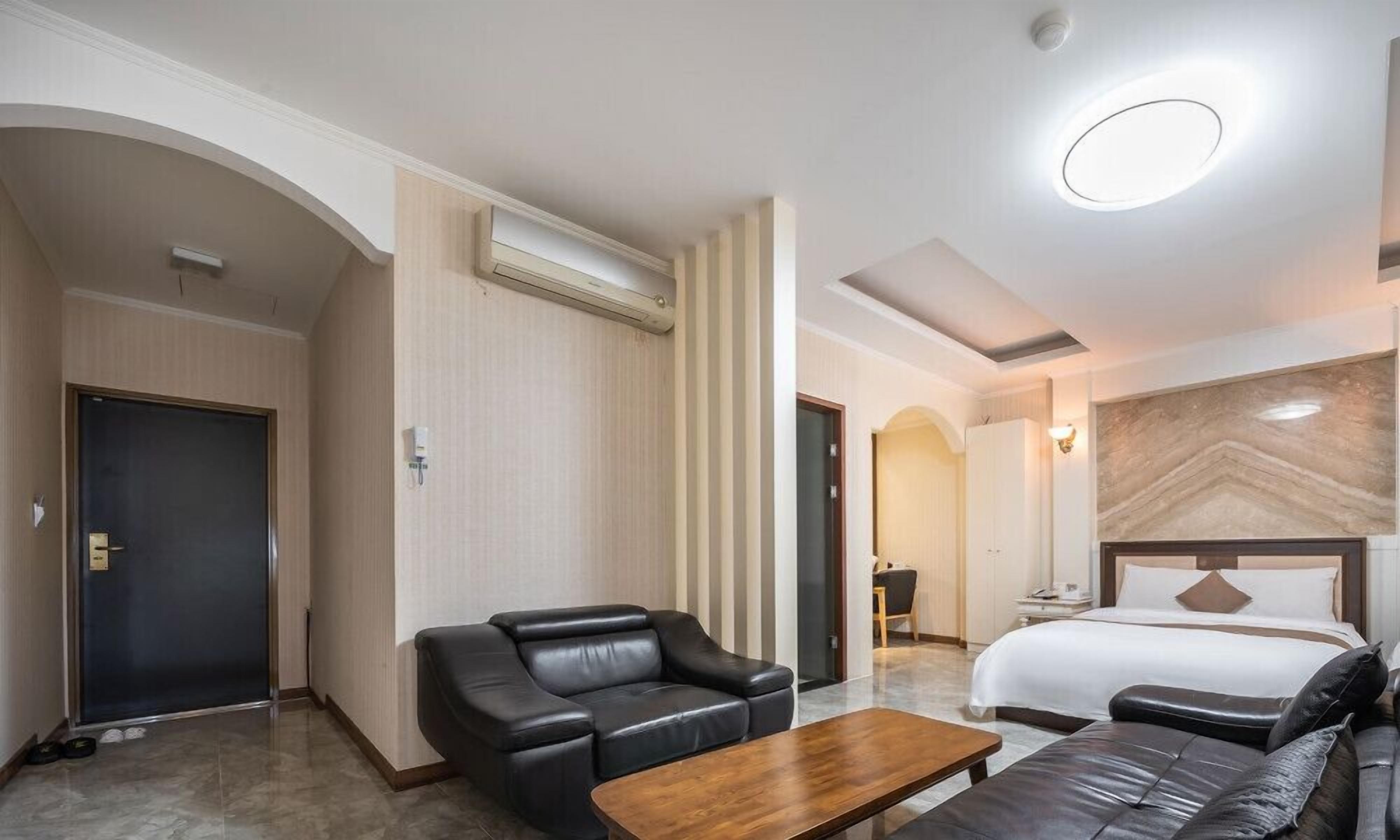 Ansan Seowon Hotel 2*