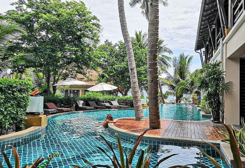 Seashell Resort Koh Tao 2*