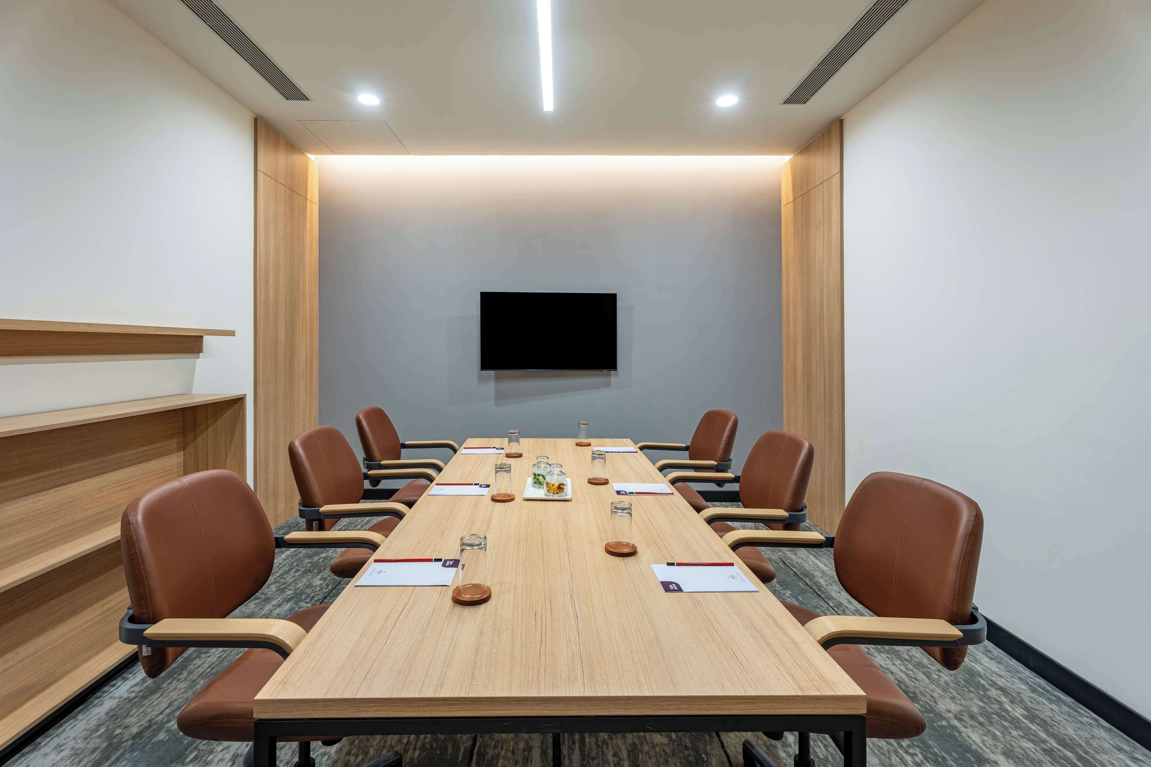 Park Inn & Suites By Radisson Thrissur East Fort 3*