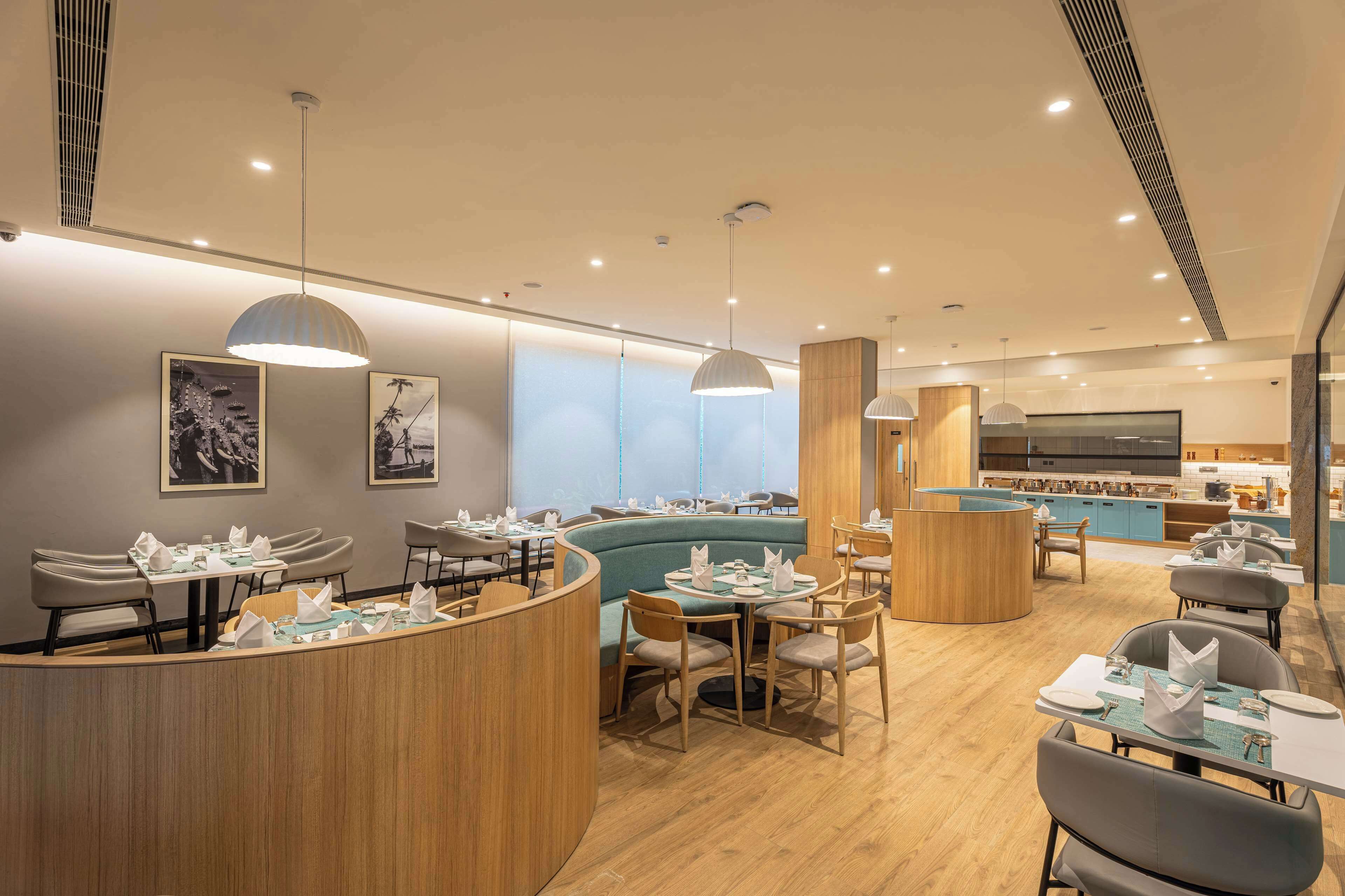 Park Inn & Suites By Radisson Thrissur East Fort 3*