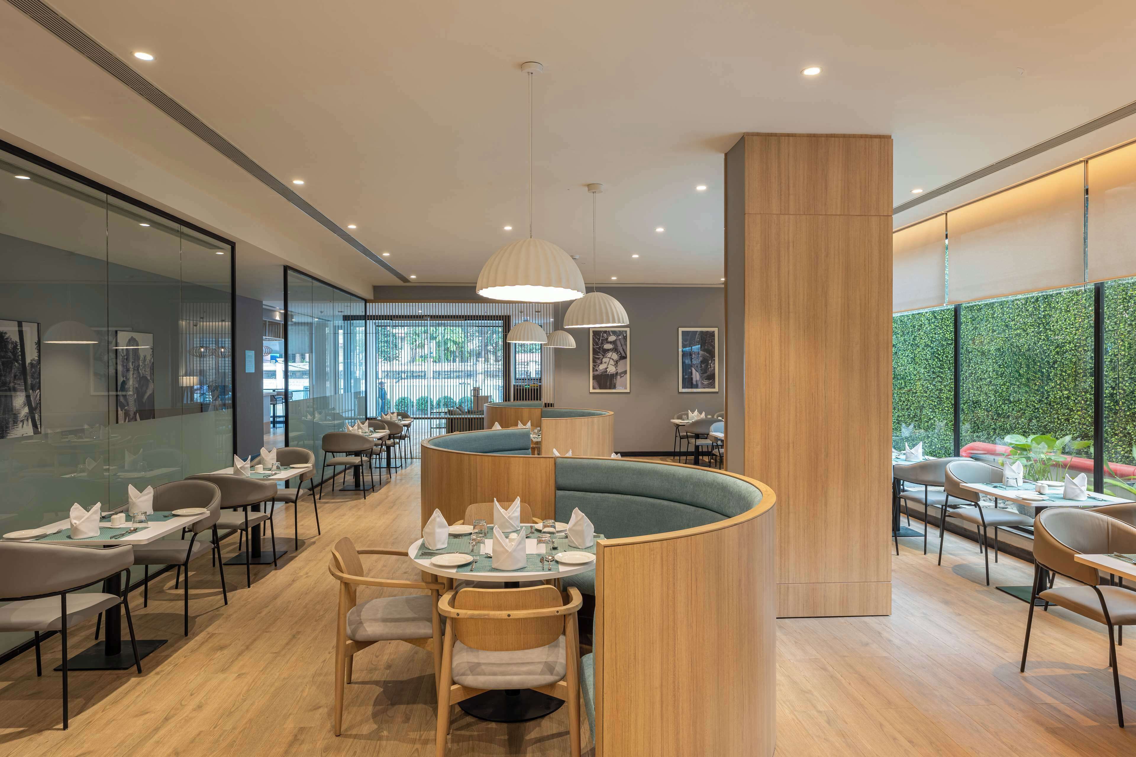 Park Inn & Suites By Radisson Thrissur East Fort 3*