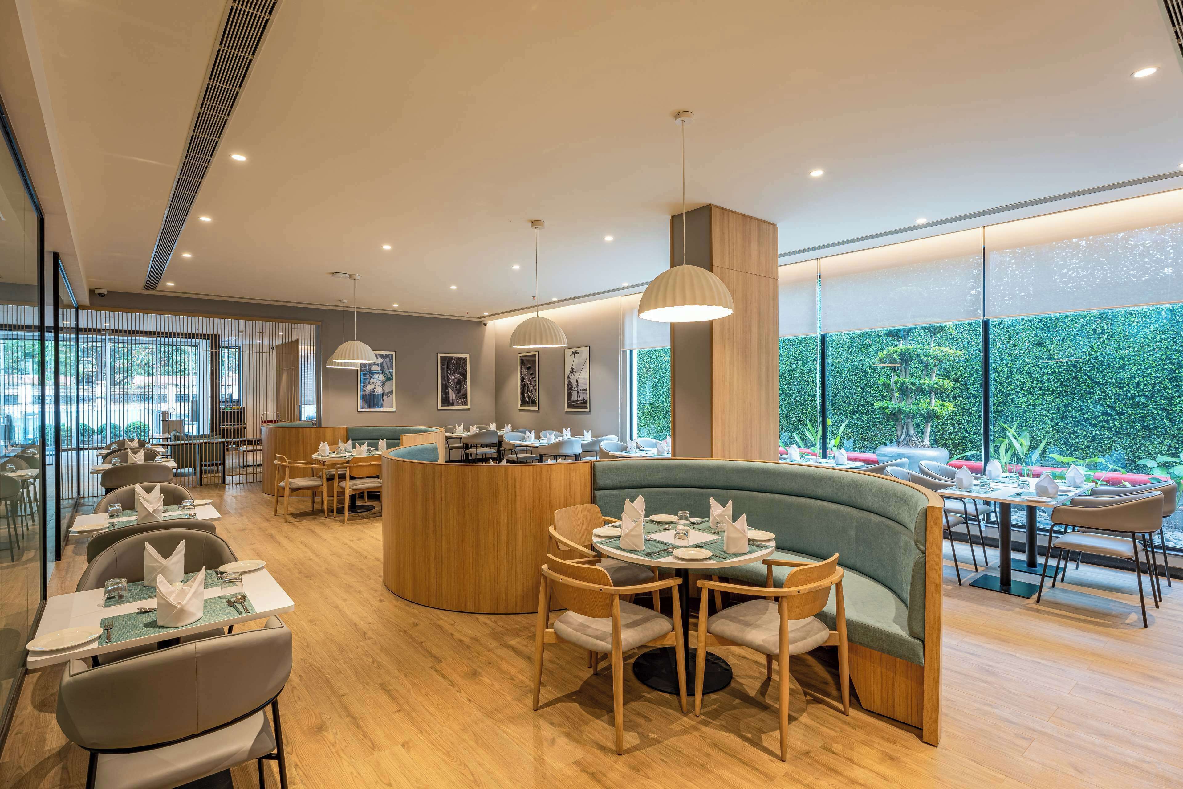 Park Inn & Suites By Radisson Thrissur East Fort 3*