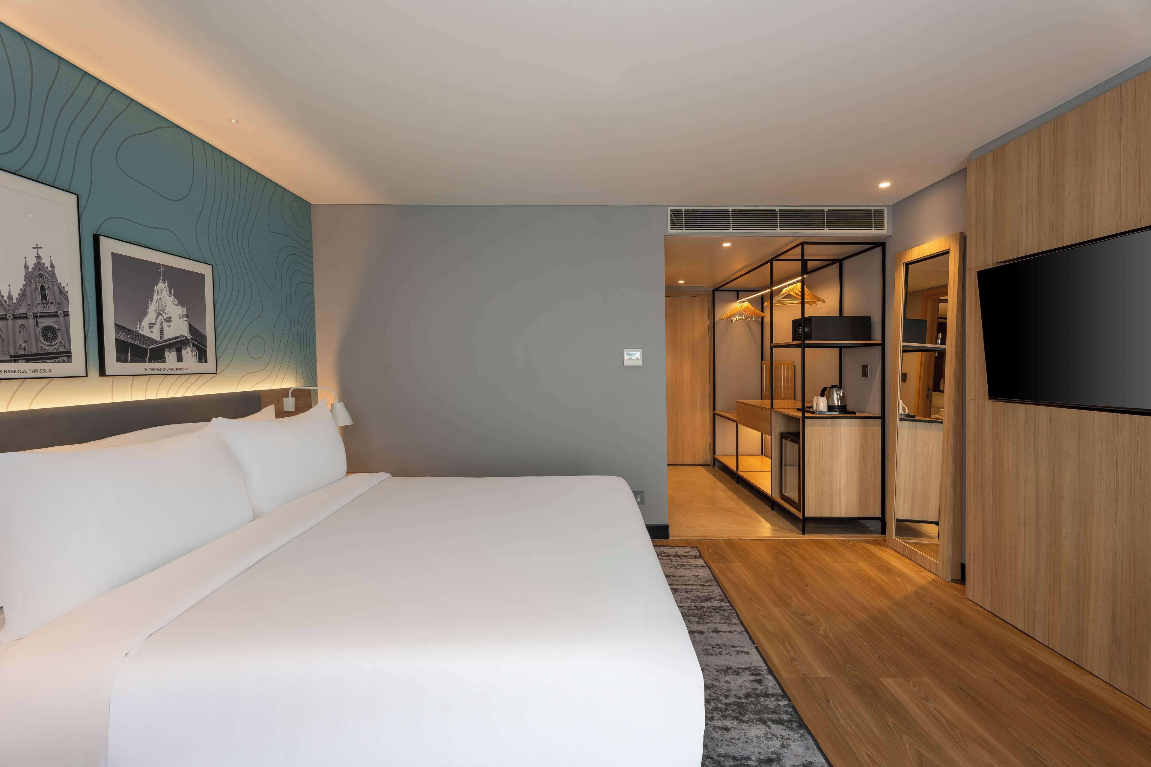 Park Inn & Suites By Radisson Thrissur East Fort 3*