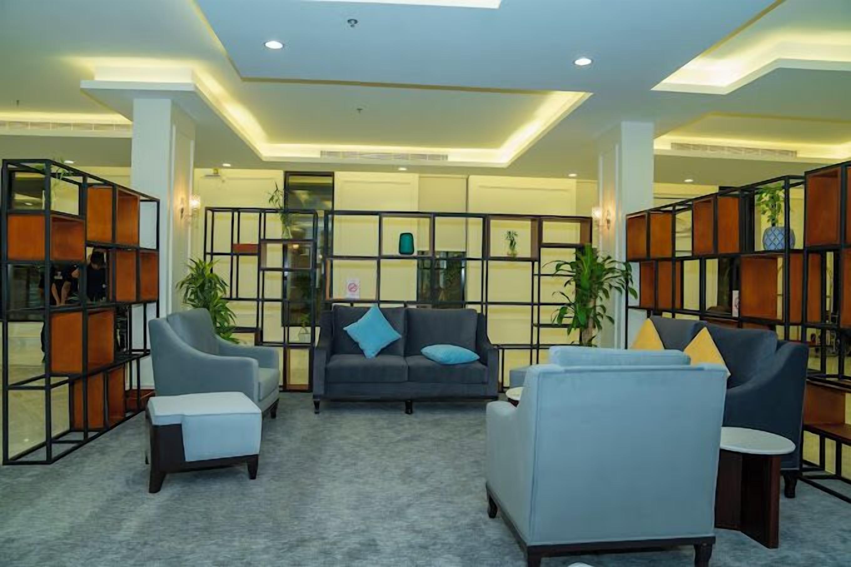BRAI HOTEL 3*
