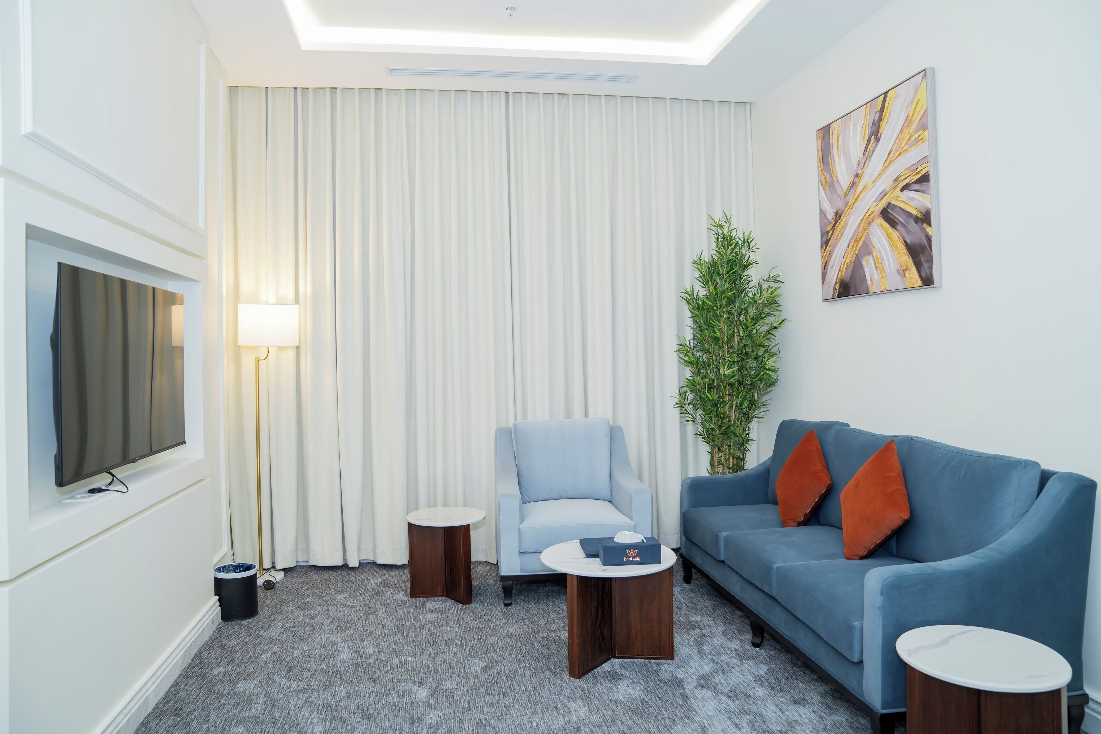 BRAI HOTEL 3*