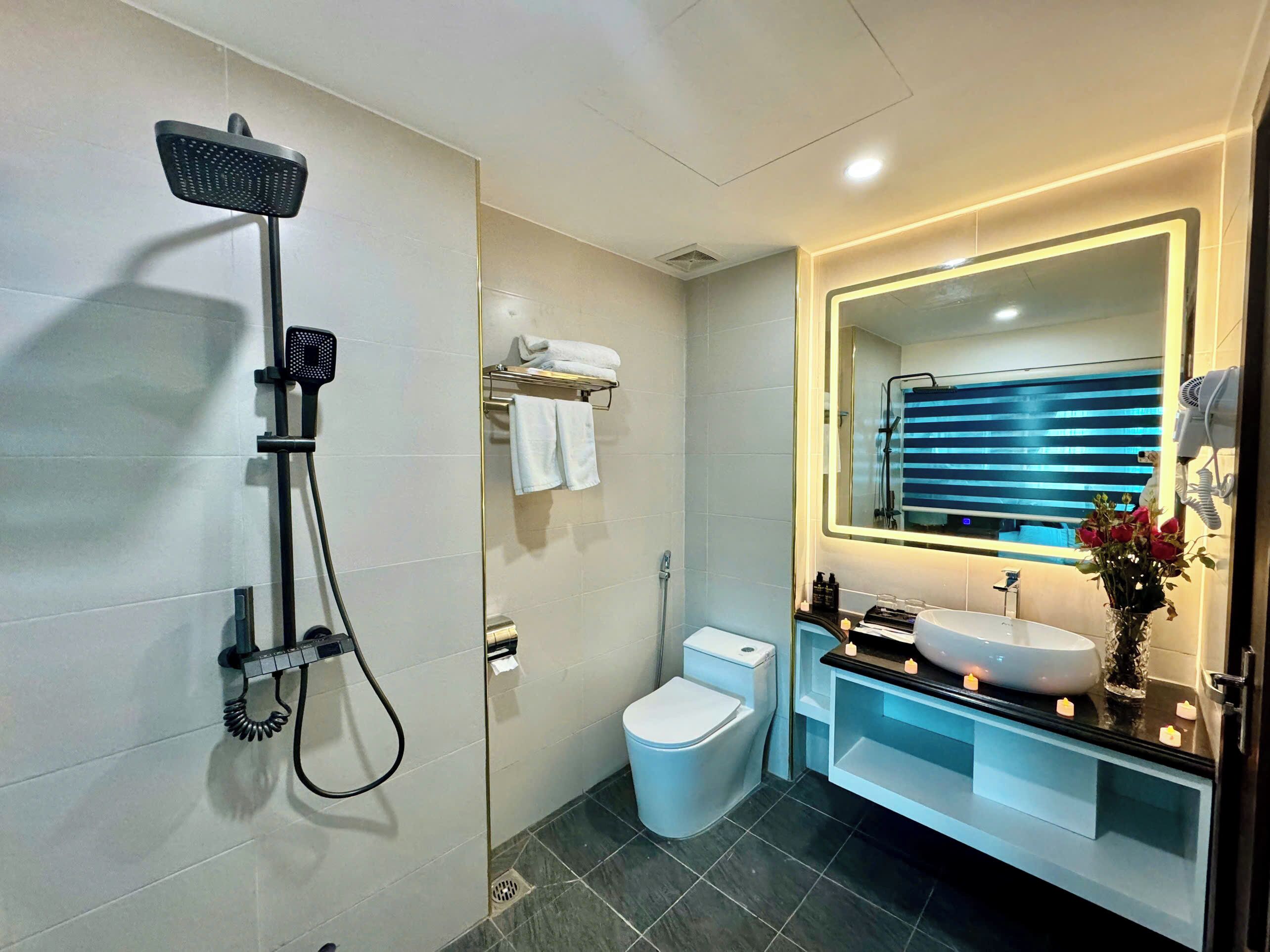 Luxury Hanoi Hotel 3*
