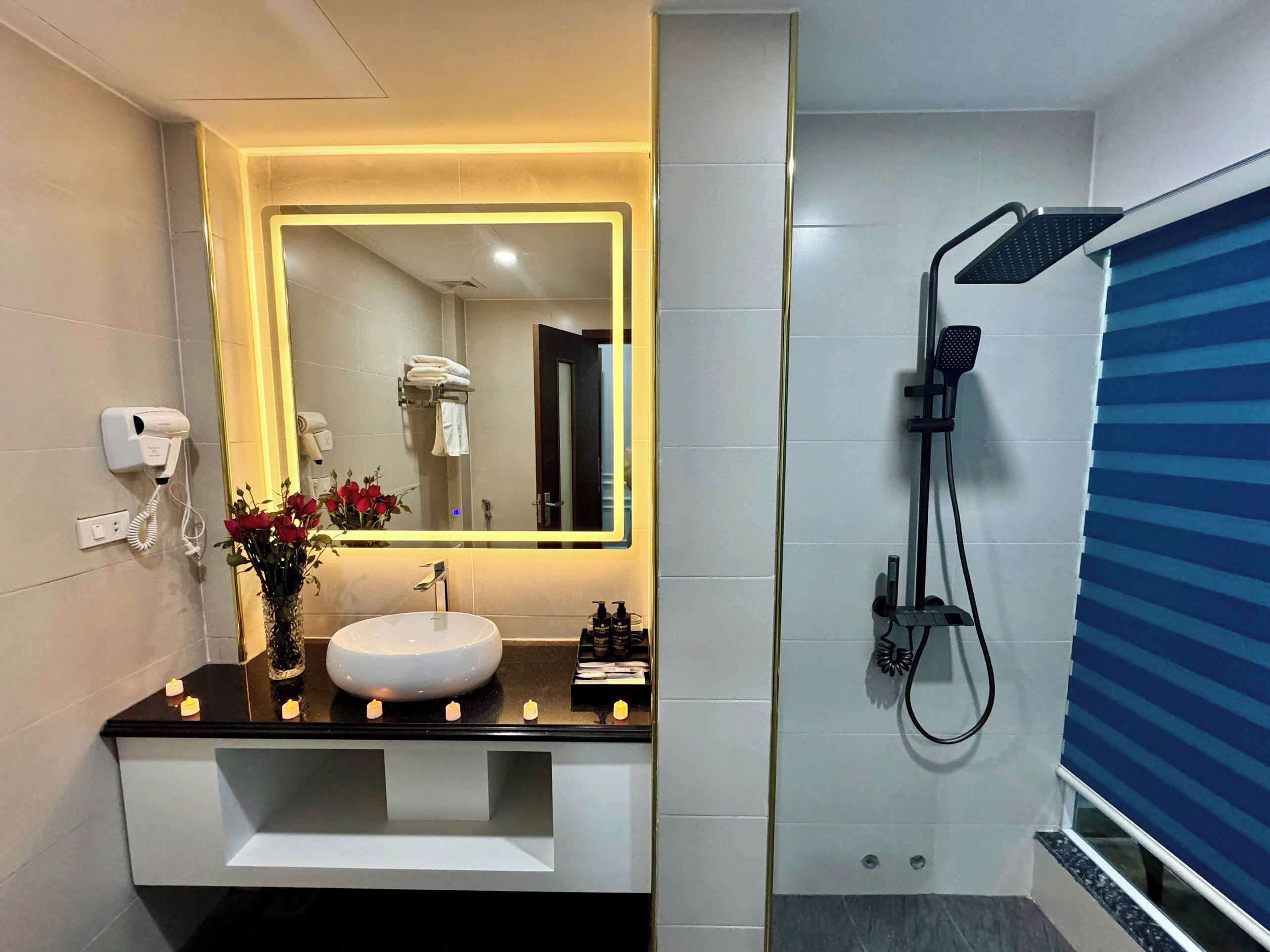 Luxury Hanoi Hotel 3*