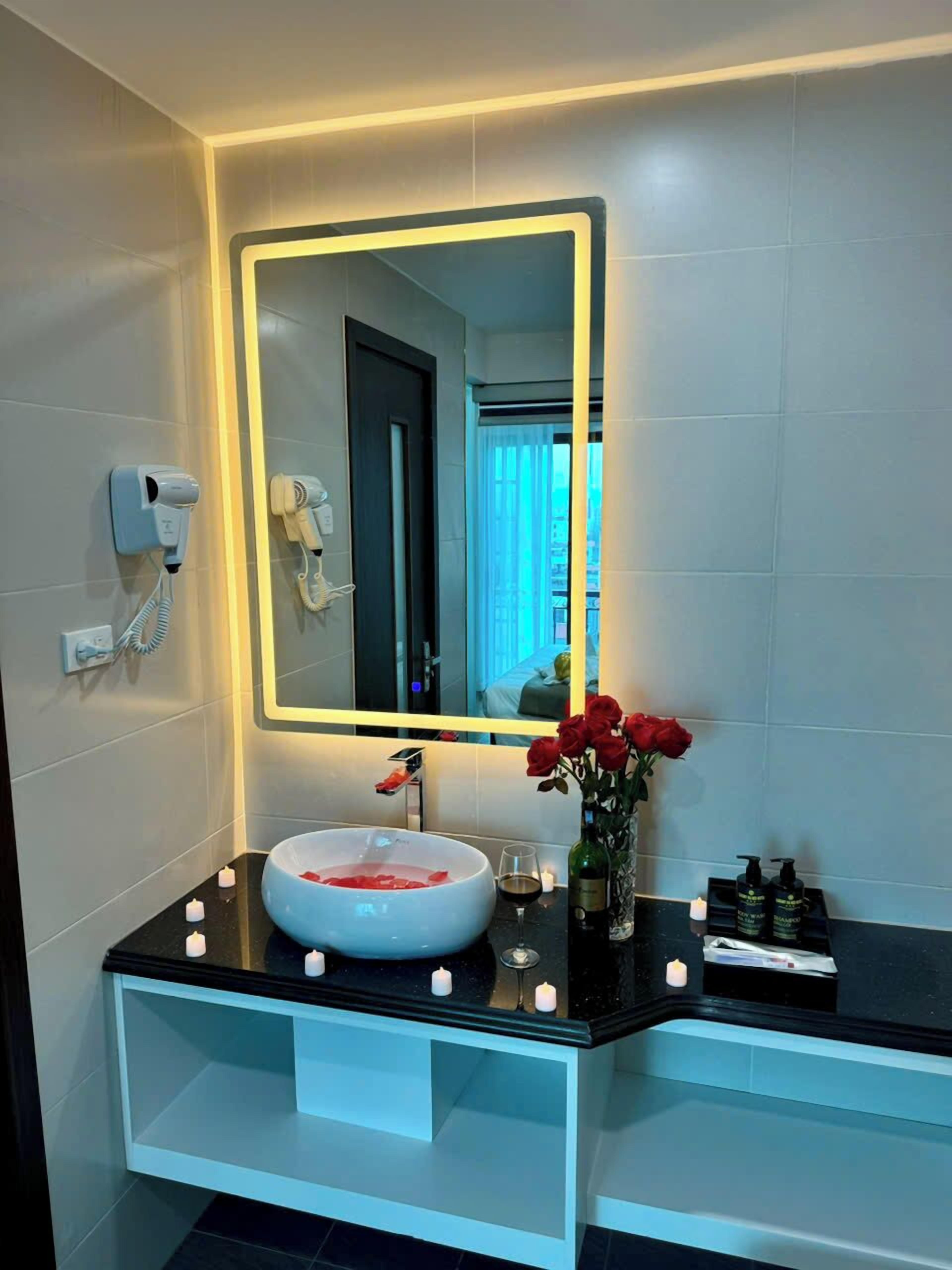 Luxury Hanoi Hotel 3*