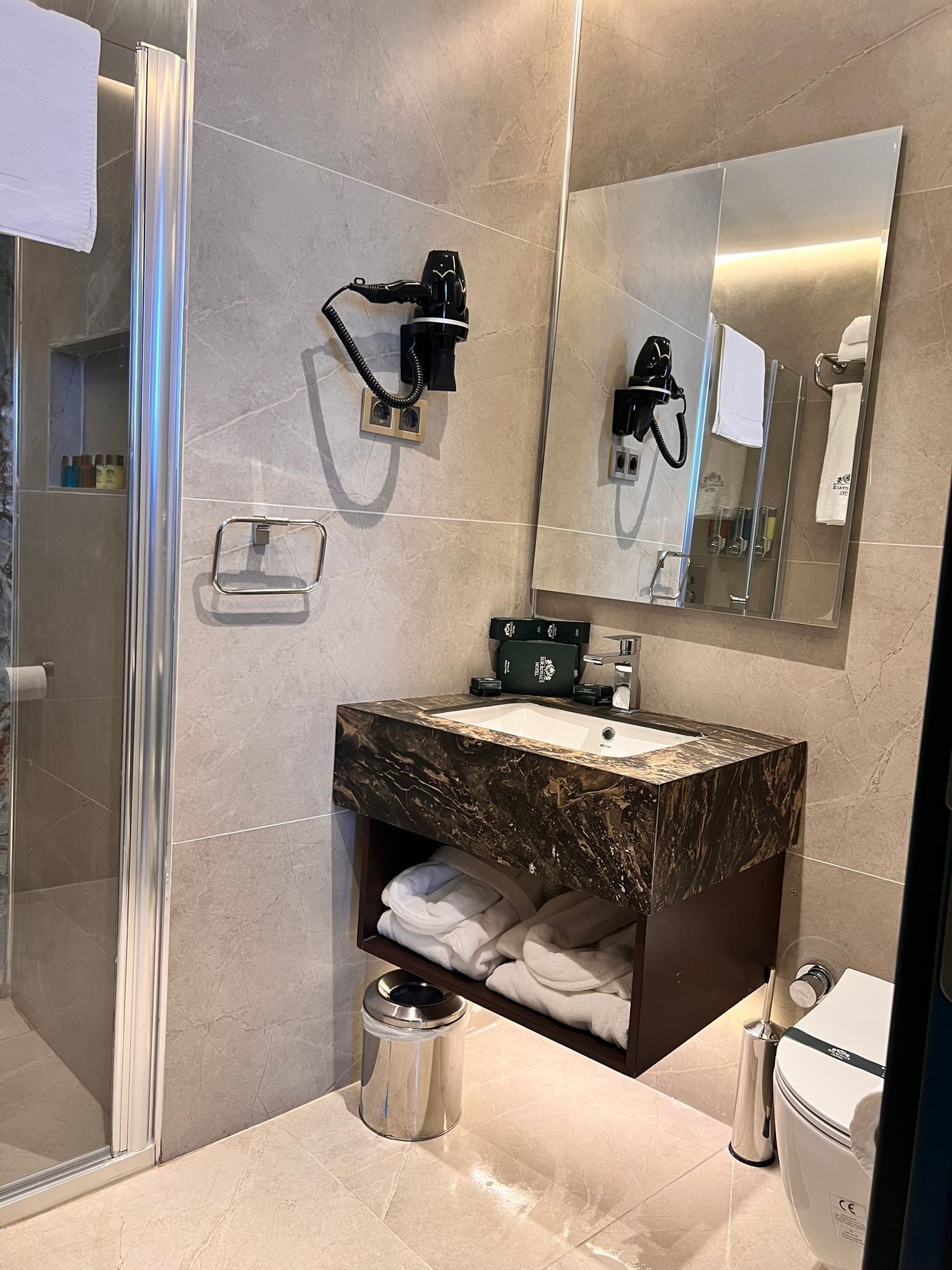 Sur Royals Hotel's 0*