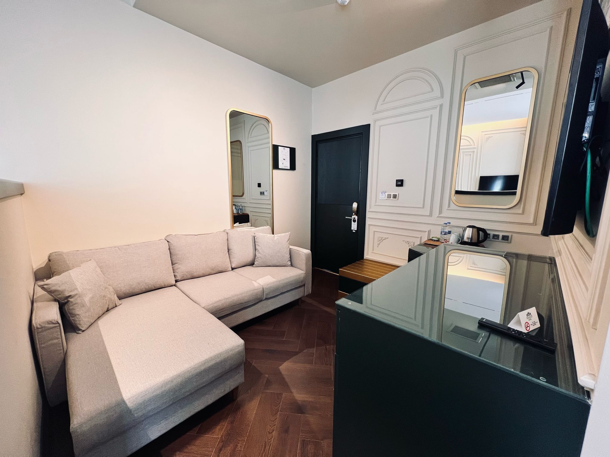 Sur Royals Hotel's 0*