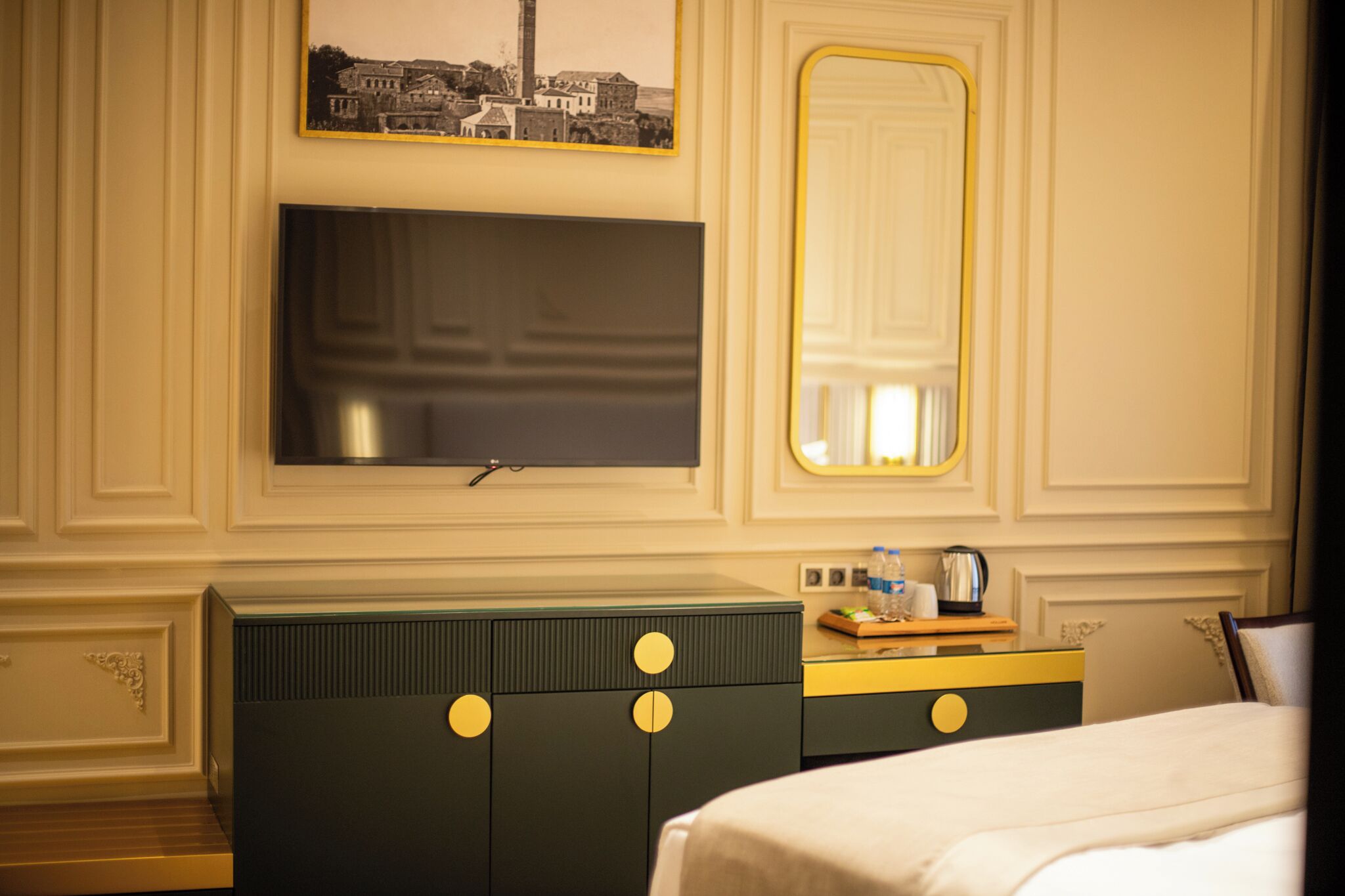 Sur Royals Hotel's 0*