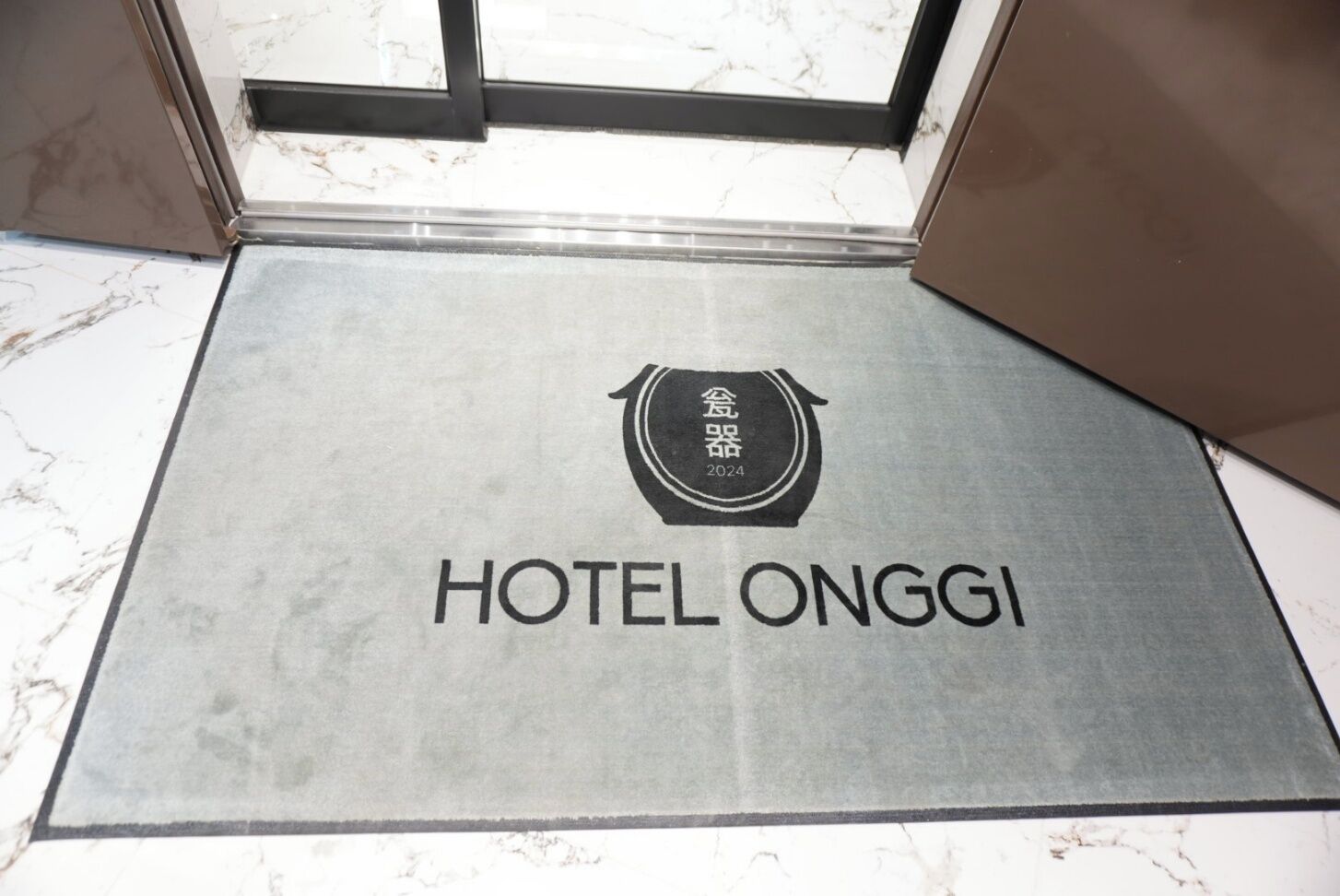 HOTEL ONGGI 2*