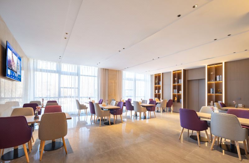 Lavande Hotel (Shenyang Shenbei University Town Normal University Wanda Plaza Branch) 3*