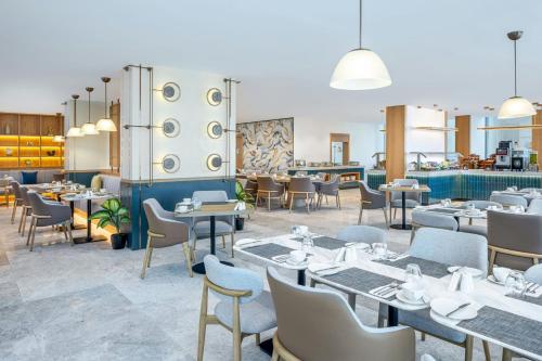 Four Points By Sheraton Jeddah King Fahd Road 4*