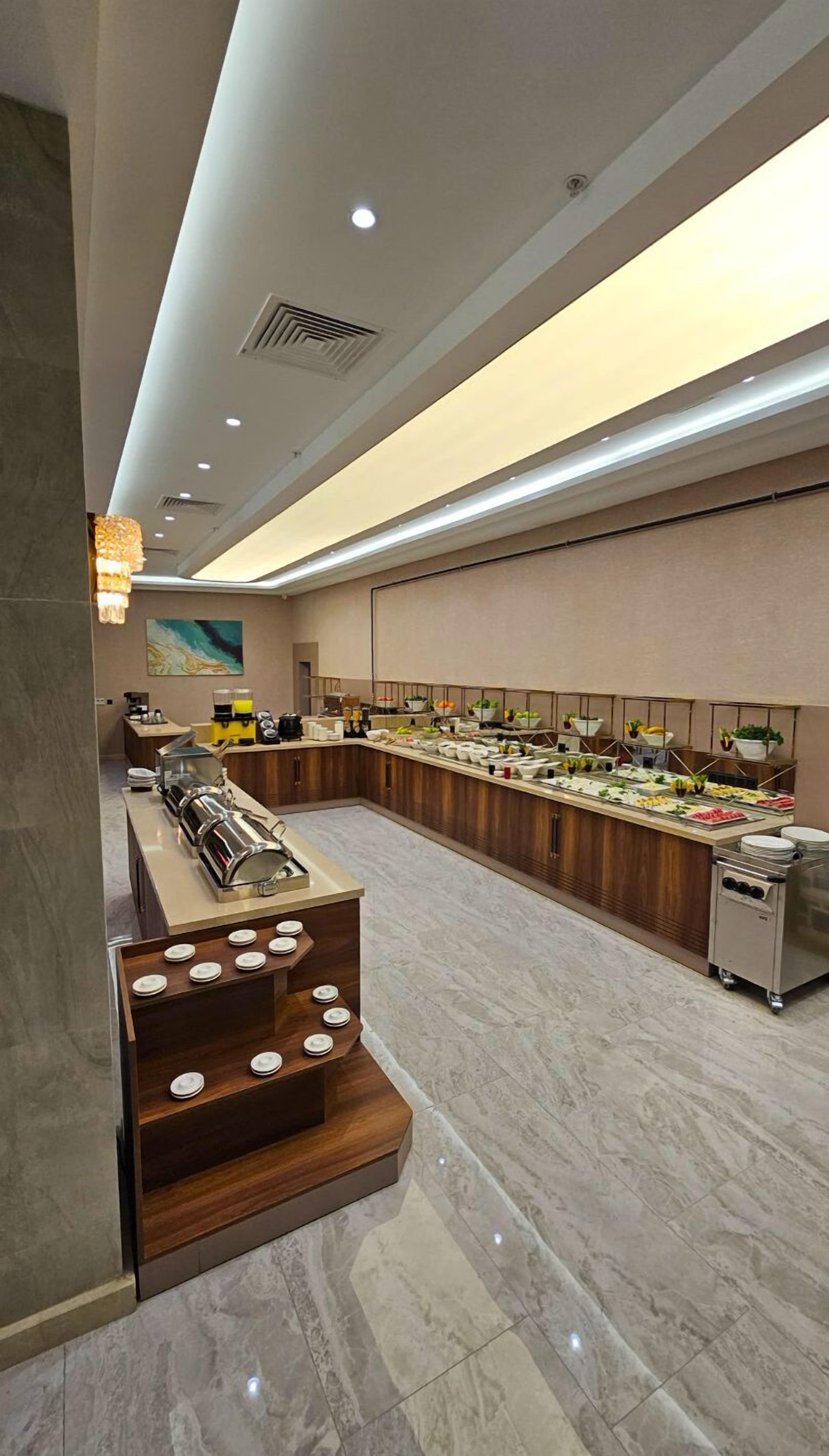 ROCCIA DOWNTOWN HOTEL 3*