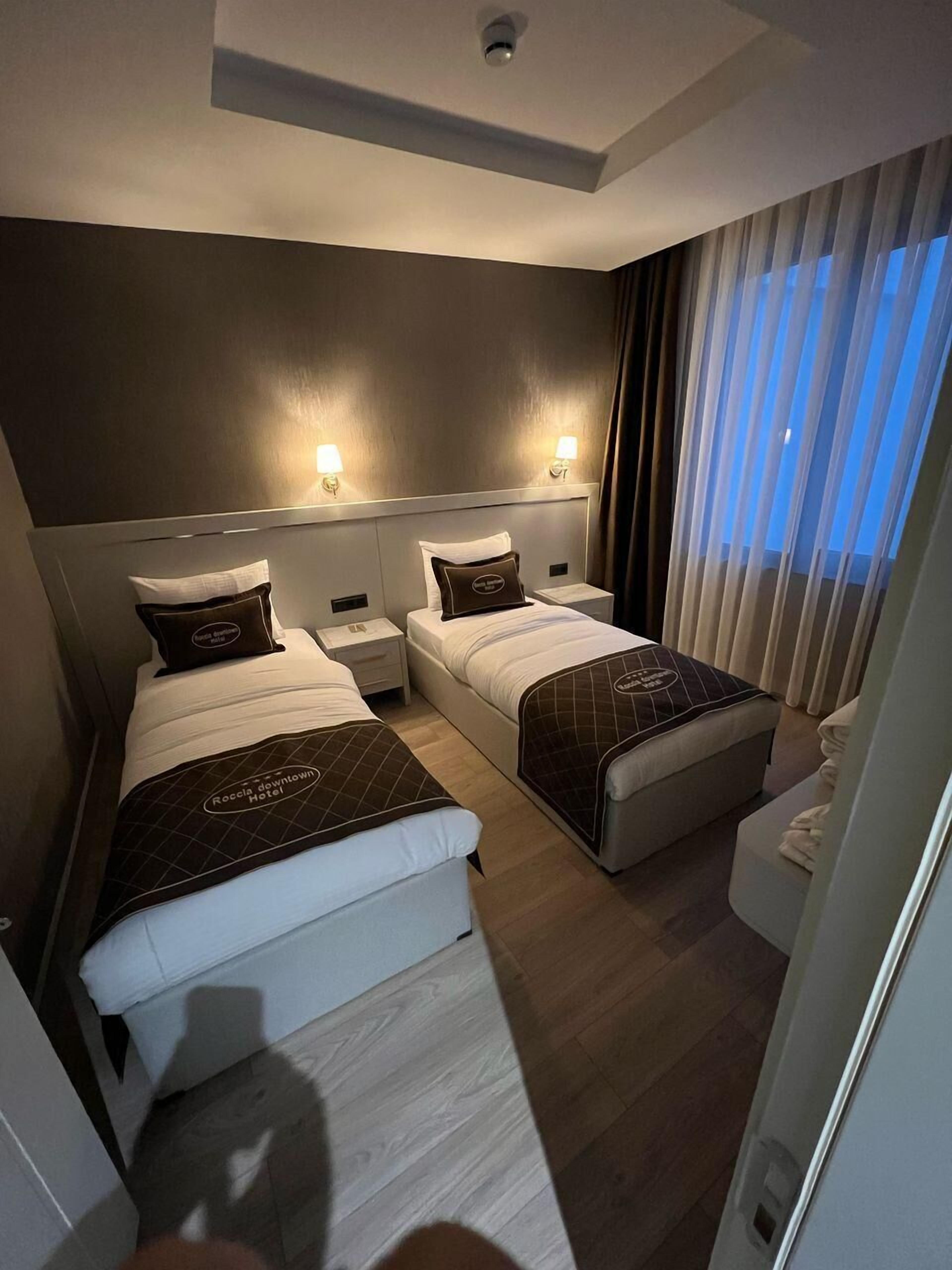 ROCCIA DOWNTOWN HOTEL 3*