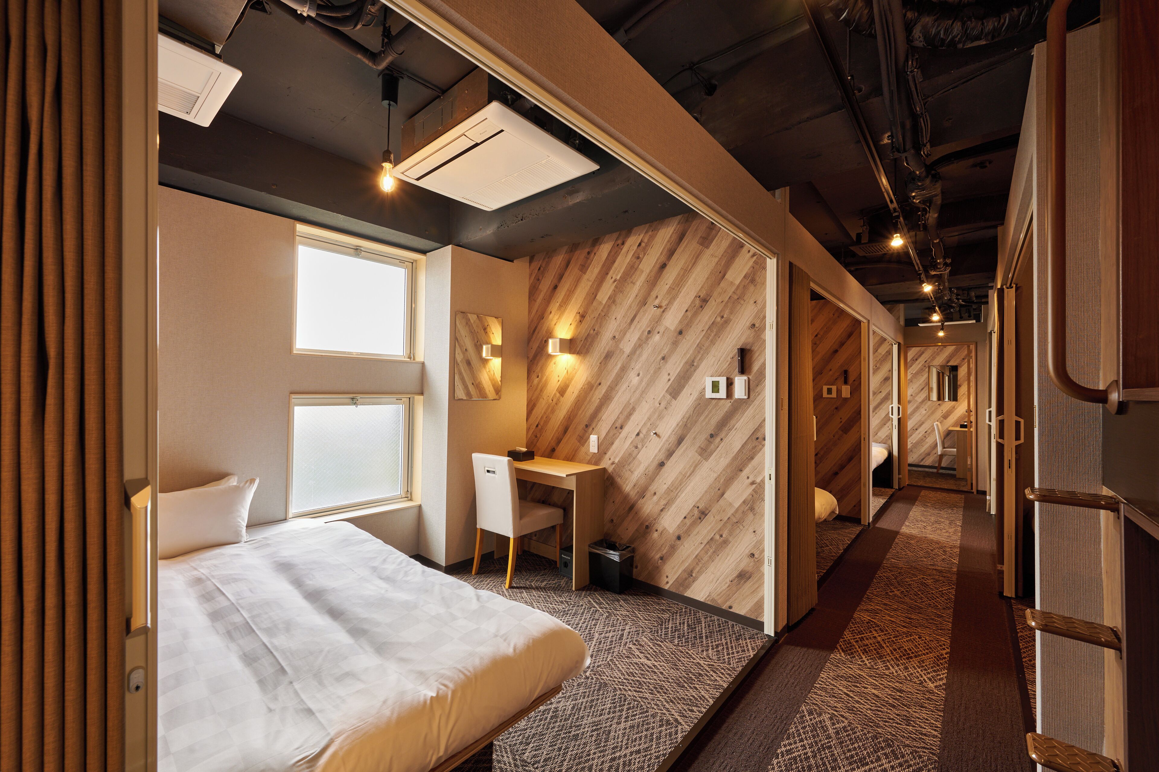 Capsule Hotel CONTINUE Nijojo-Kita 2*