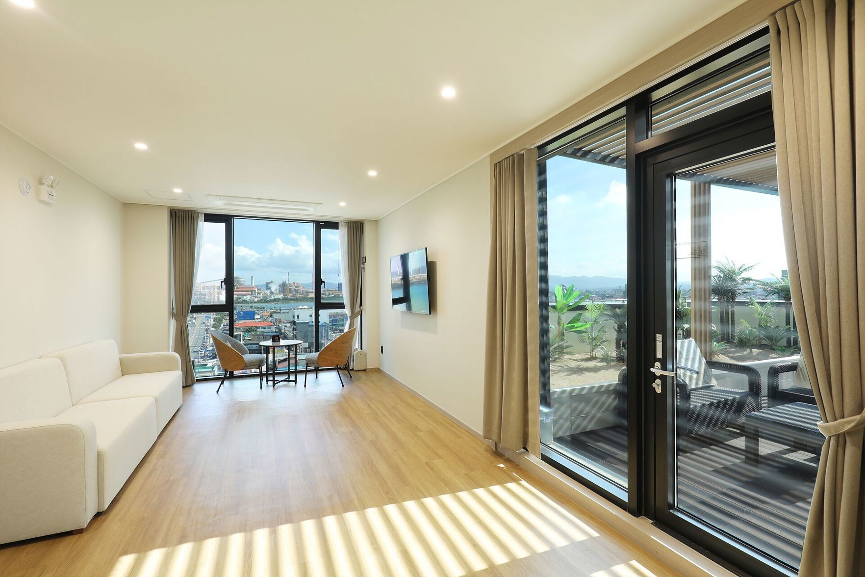 Pohang Hound Hotel Songdo Beach 3*
