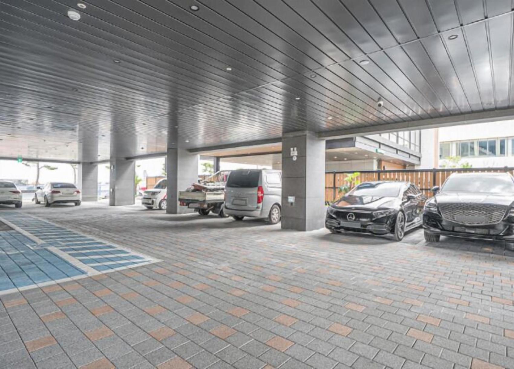 Pohang Hound Hotel Songdo Beach 3*