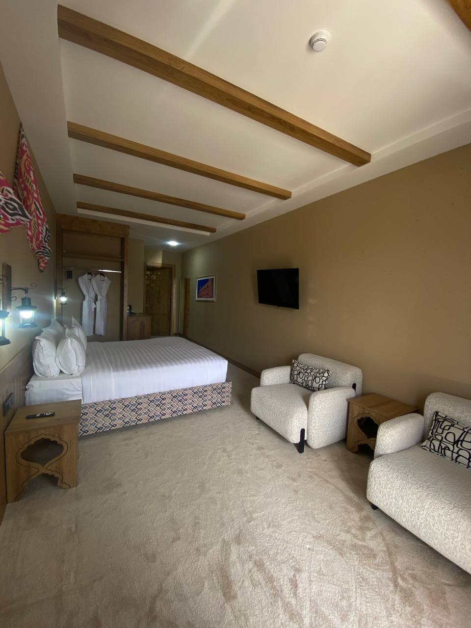 Arda Miraj 4*