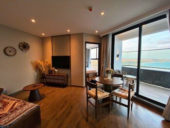 Apec Mandala Mui Ne by Dolphin 5*