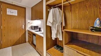 S79 Residence LYN Panorama 4*