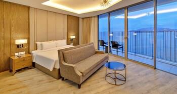S79 Residence LYN Panorama 4*