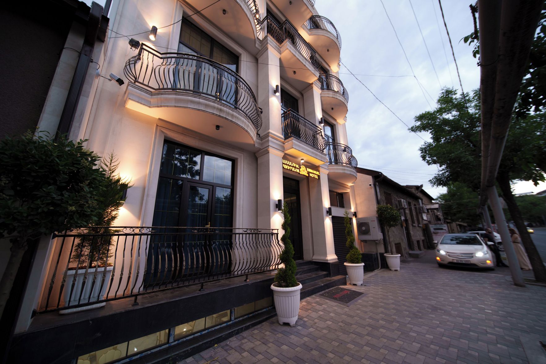 Emmanuel Hotel Yerevan 3*